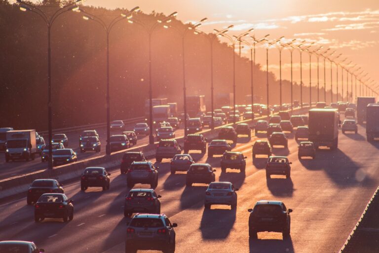 cars passing through north and south representing internet traffic desirable for a website